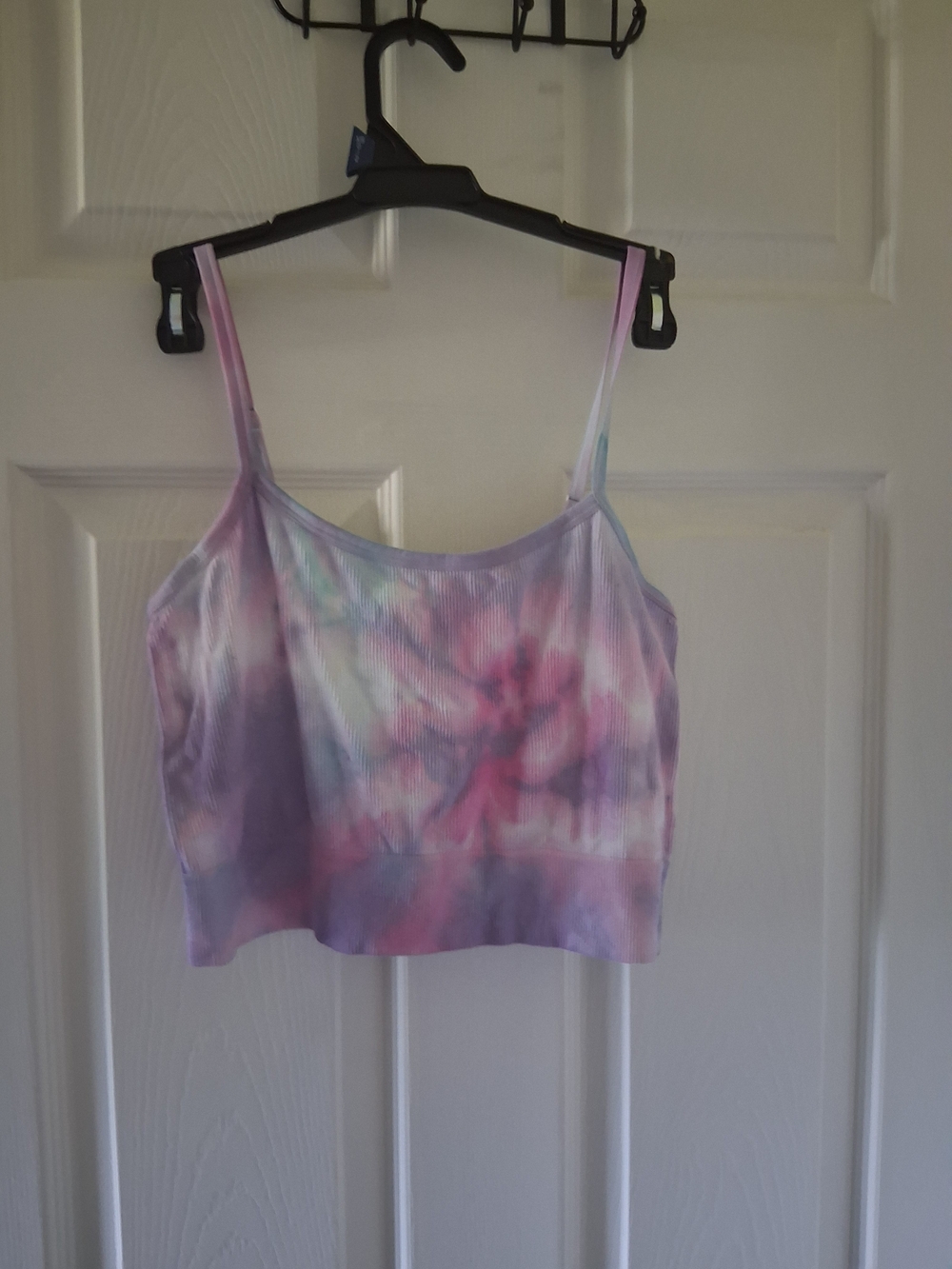 Pastel Tie-Dye Ribbed Cropped Cami in Lavender Pink